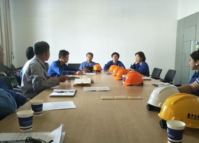 1539757266623022.jpg 座谈会照片_副本.jpg